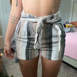 Women’s canvas shorts!